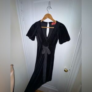 Vintage - Juicy Couture Black Puff Sleeve V-Neck Gown
